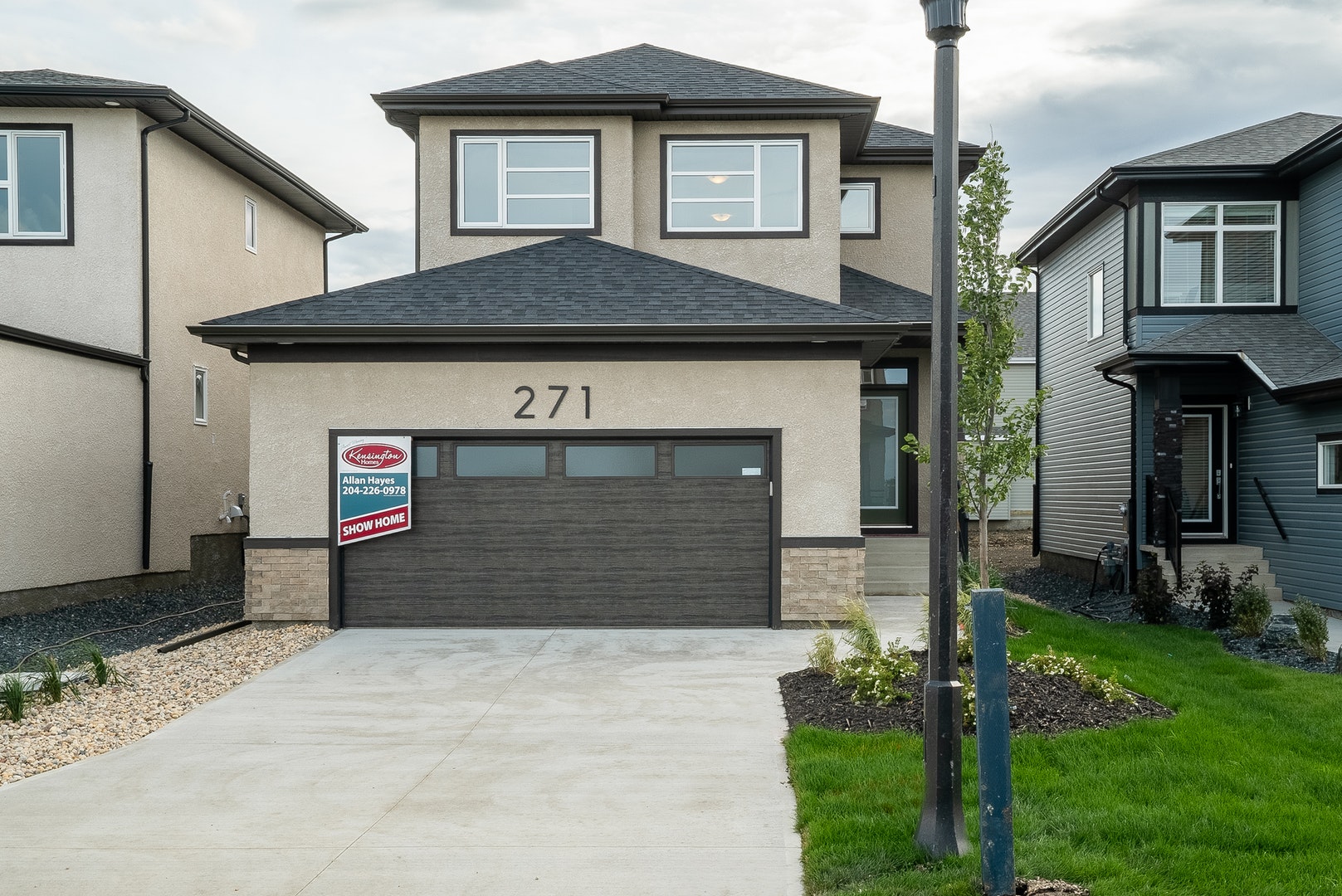 271 John Neufeld Crescent