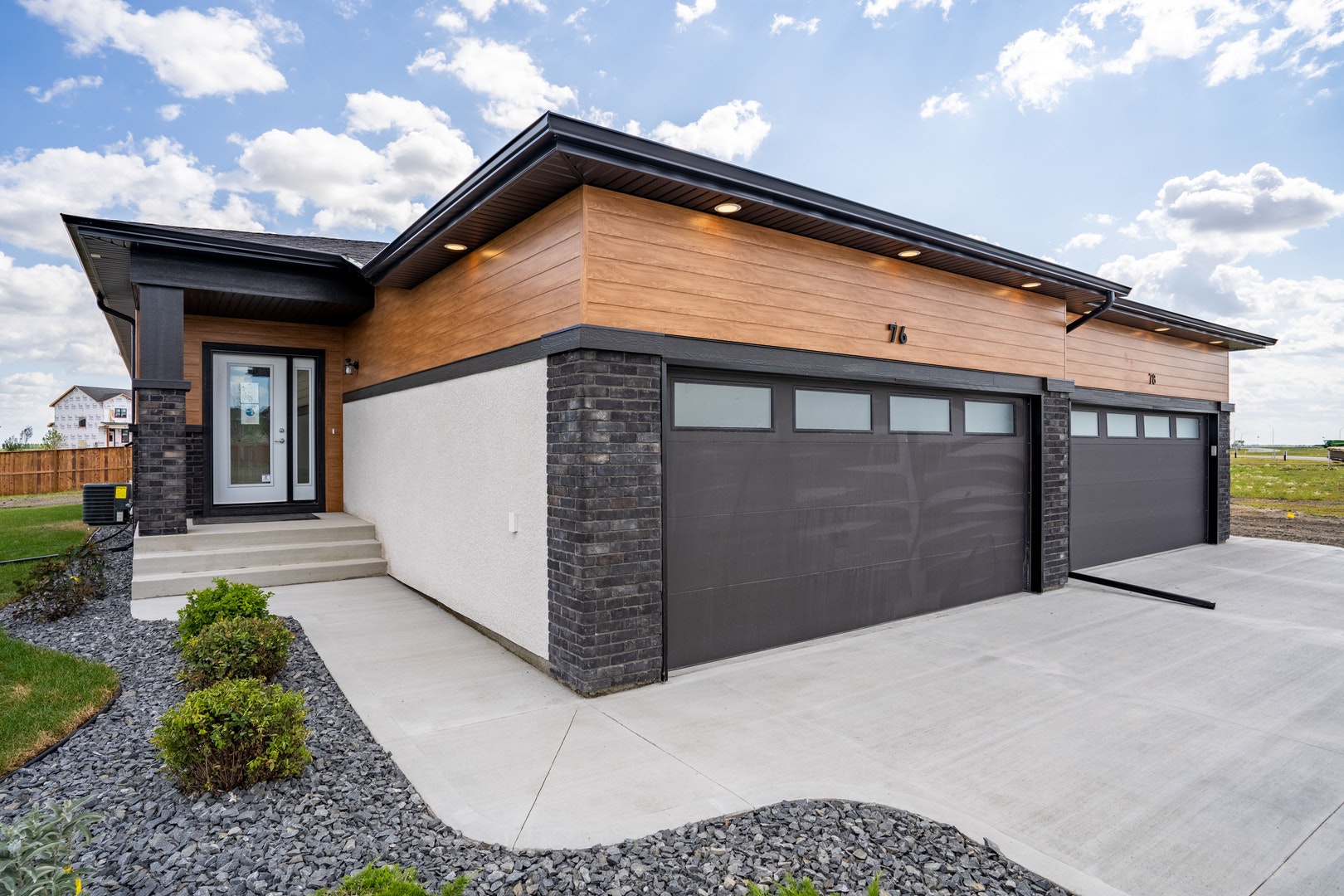 76 Country Vista Drive