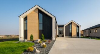 5 Longview Lane