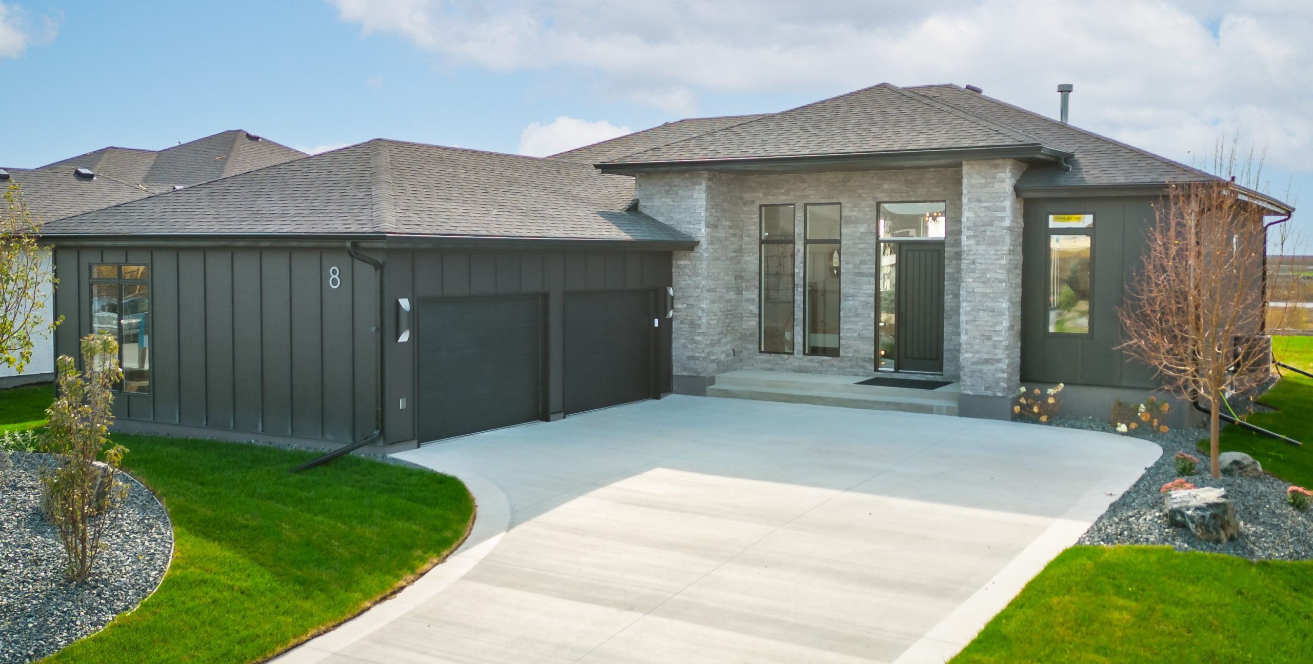 8 Longview Lane